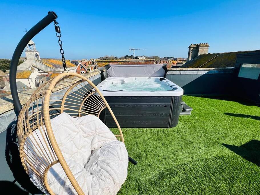 2 Bed Harbourside Penthouse With Hot Tub & Stunning Roof Terrace Apartment Weymouth Ngoại thất bức ảnh